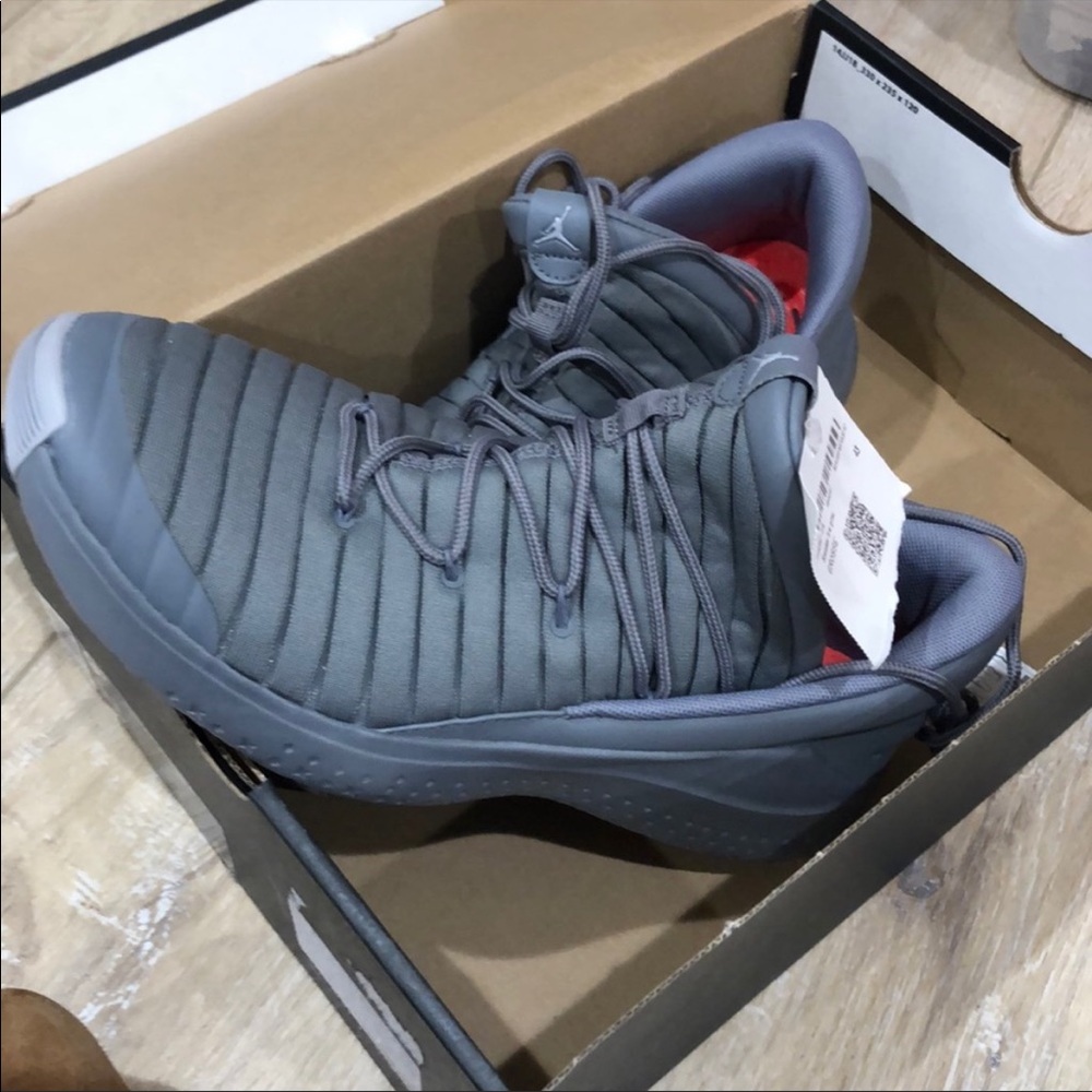 Jordan Flight Luxe